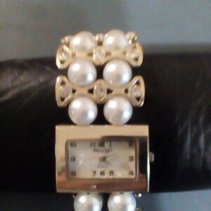 Ladies Platinum Edge wrist watch